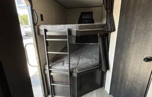 Family Friendly 2022 Jayco Jay Flight - Sleeps 10