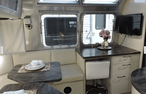 2018 Airstream RV International Serenity 27FB RV rental photo 4
