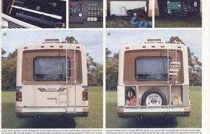 1990 Winnebago Chieftain 33RQ RV rental photo 5