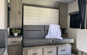"Mountain Breeze" Keystone  Passport sleeps  6