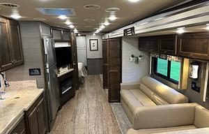2019 Tiffin Open Road Allegro 36UA - Sleeps 9