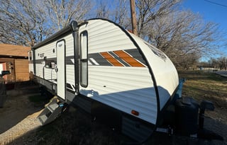 33 Ft. Spacious 2022 RV w/ Bunk Beds & Queen