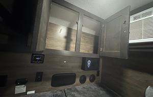 2022 Braxton Creek Bushwhacker 10HD RV rental photo 9