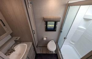 Flagstaff Micro Lite | Modern and cozy w/ 2 slides