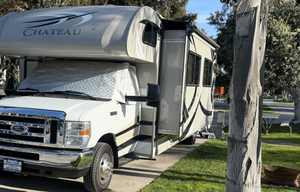 2014 Thor Motor Coach Chateau 32 ft