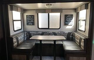 2018 Shadow Cruiser 24ft Bunkhouse Trailer