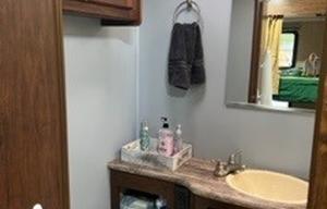 2015 Coachmen RV Pursuit 33 BH RV rental photo 5