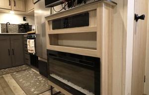Say hello to "Harmony"! Our 24 Sundance 278BH!