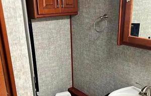 2015 Southwind 34A RV rental photo 17
