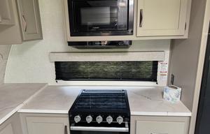 2024 Connect C282FKK RV rental photo 9