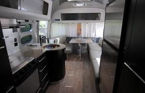 2012 Airstream International Signature