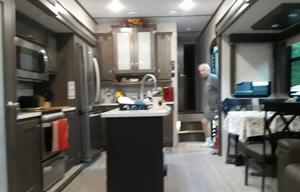 2020 Montana High Country 38' Glamper
