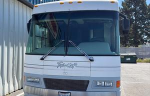 1997 International RV Manufacturing Tropical Tropical RV rental photo 1