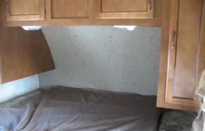 2013 Catalina Deluxe Edition 32TSBH RV rental photo 2