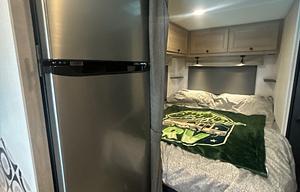 S18 2027 Sunseeker - Small - No Slide Outs
