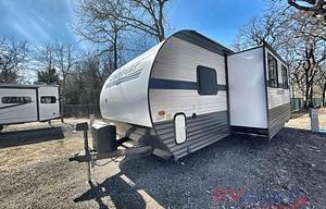 2022 Kingsport Ultra Lite 268BH RV rental photo 4