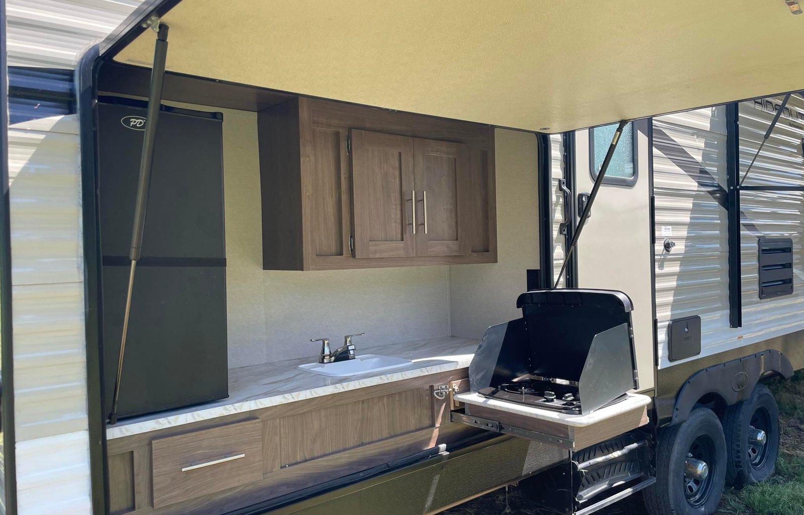 2019 Keystone Hideout 31