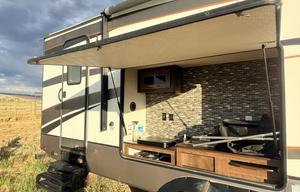 2017 Forest River RV Wildcat Maxx 30DBH RV rental photo 3