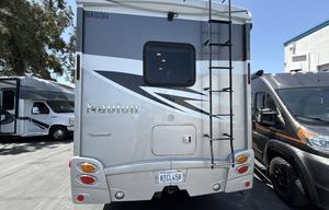 Top Notch Rv - Mercedes Benz Atasca Navion 24v 26'