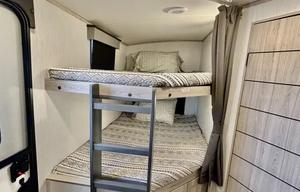 Easy Come, Easy Go RV | 2 Miles From F1 & COTA
