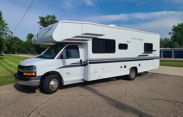 Comfy family Motorhome with upgraded mattress