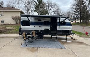 2022 Wolf Pup 16TS Brand New & Pet Friendly!