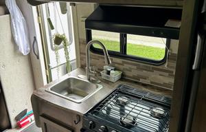 2020 Coachmen RV Freelander 21QB  Chevy 4500 RV rental photo 16