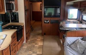 2010 Fleetwood Fiesta, 3 Slide Outs, Class A