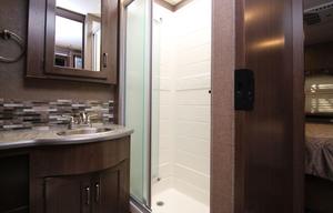 Thor Hurricane 29M | King Bed | Sleeps 6+