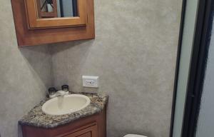2015 Gulf Stream Conquest Lite