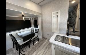 Family Bunkhouse RV w/ Starlink