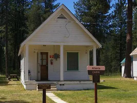 CABIN, Loop: ATLANTA CABIN