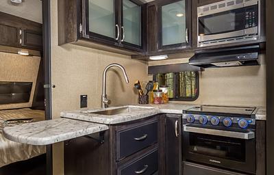 2019 Imagine 2400BH RV rental photo 3