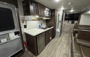 Big slide out, sleeps 6, under 4,000 lb! 400W solar