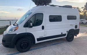 Adventure Van, loaded, Ac, Solar, 2023 Winnebago Solis Pocket