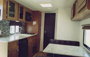 Meet Judy, retro themed camper w/ bunks to sleep 5