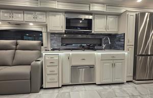 2025 Discovery 38W RV rental photo 6