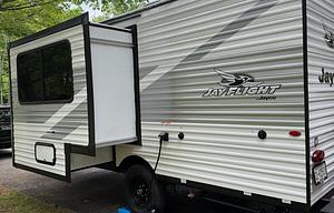 On the Road J & A RV Rentals. 2026 Jay Flight SLX