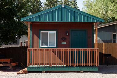 Columbia Falls RV Park and Cabins