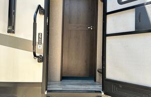 Brand New Glamping 5th Wheel- No Towing Necessary
