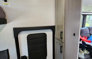 2025 Jayco Jay Feather 29QBH RV rental photo 9