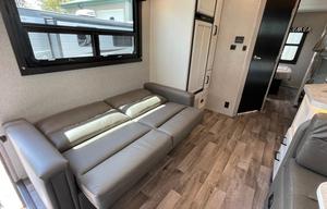 (Unit 1) 2022 Jayco with bunks!