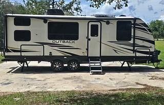 Family Adventure Camper | 2023 Outback | Sleeps 8