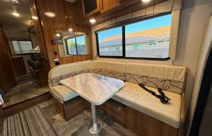 ❤️ Coachmen Leprechaun  Class C ❤️