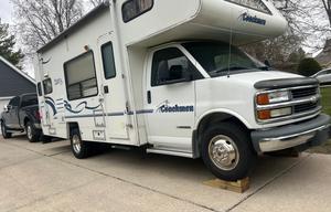 2002 Coachmen Rv 22FB