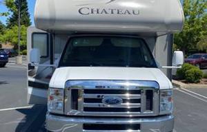 Make great memories in our Roomy Thor Chateau 31L!