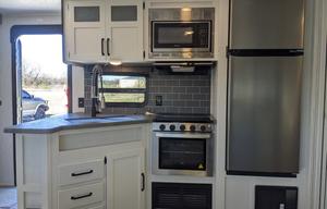 Lu&Ry's 2021 Puma bunkhouse