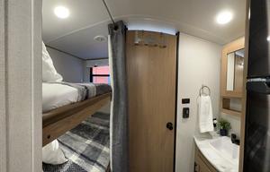 "The Adventurer" PrimeTime Avenger Bunkhouse 26BK