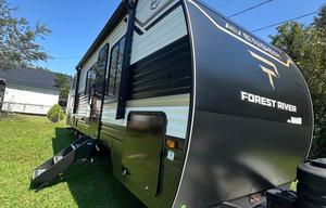 Family-Friendly Prime Time Avenger – Sleeps 8