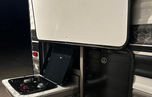 2022 Dutchmen Coleman Lantern LT 214BH